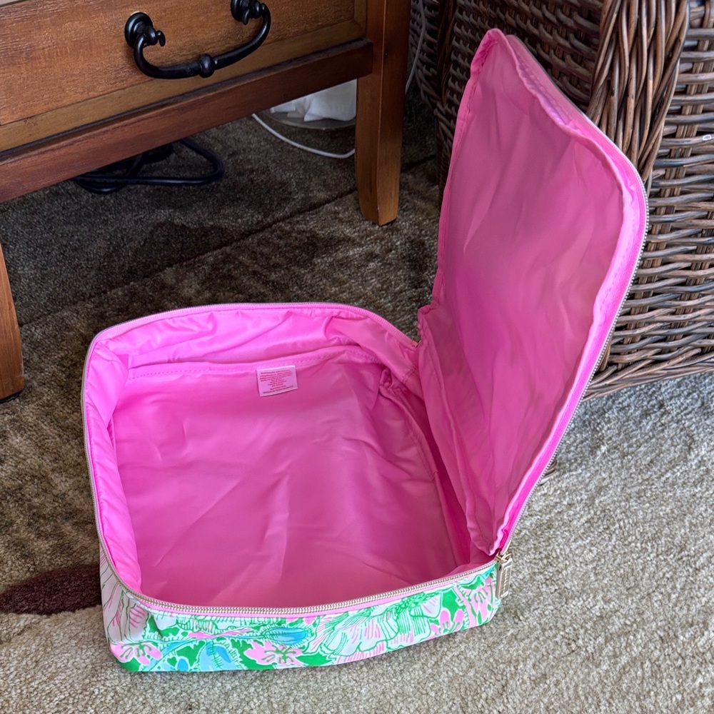 NWOT Lilly Pulitzer Pink & Green Floral Mult Purpose Bag - Picture 8 of 10